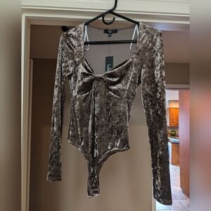 Lulu's velvet bodysuit